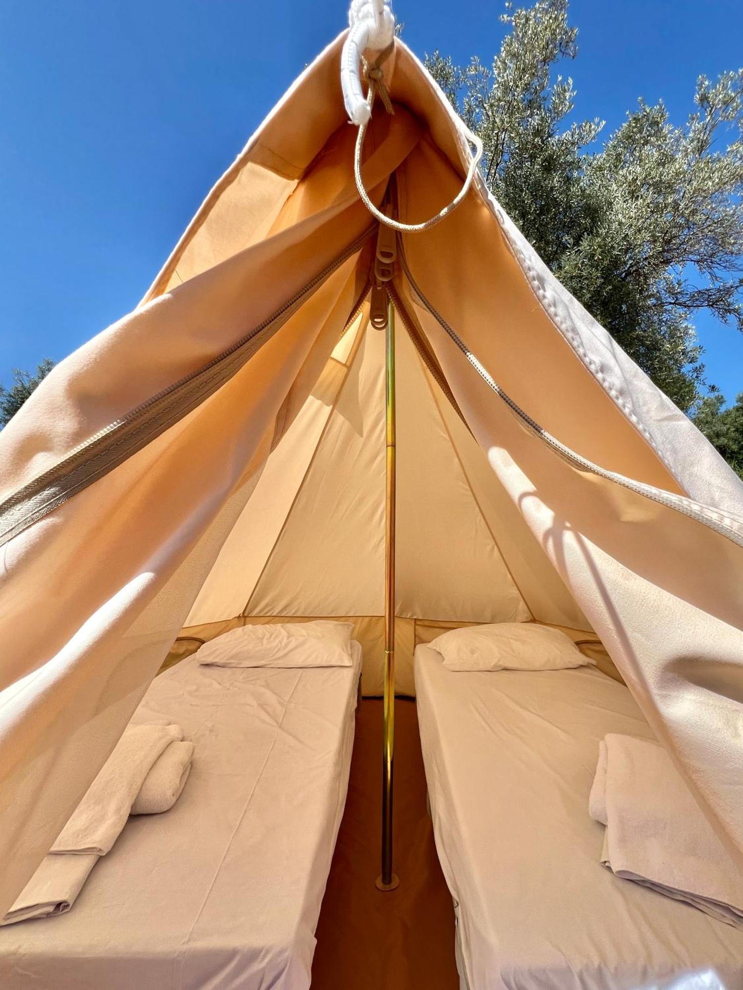 Nirikos Camping Spasmeni Vrisi الغرفة الصورة