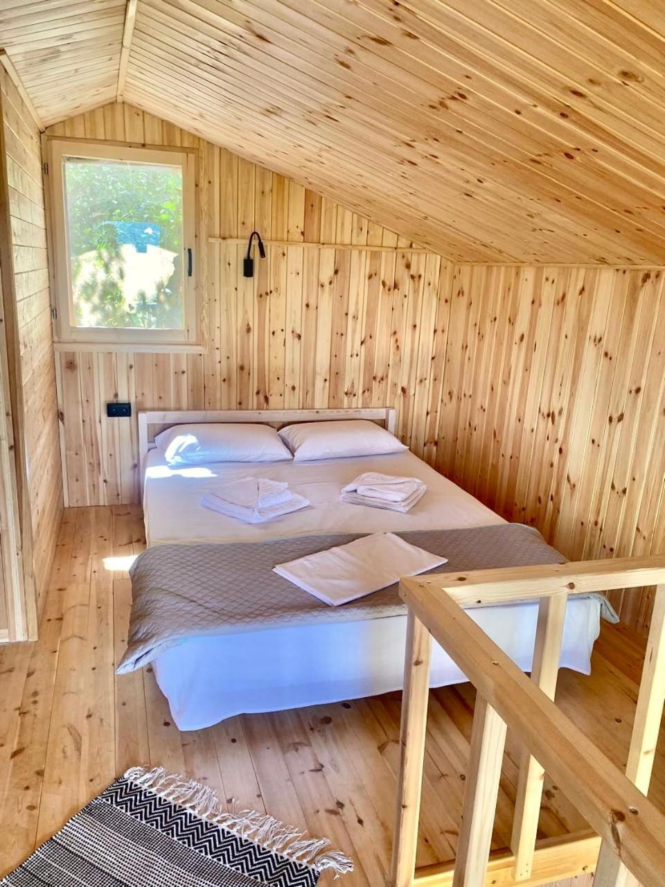 Nirikos Camping Spasmeni Vrisi الغرفة الصورة