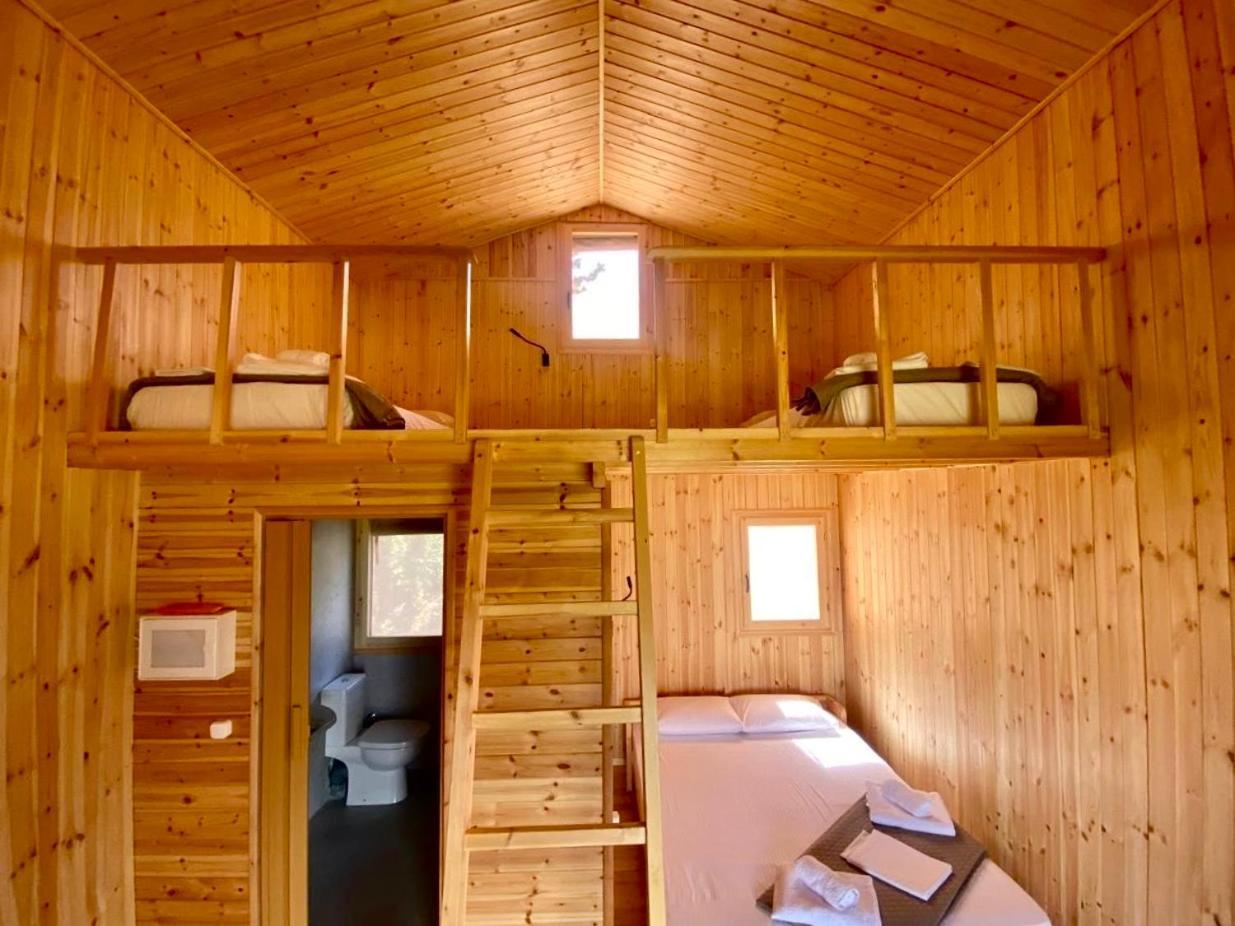 Nirikos Camping Spasmeni Vrisi الغرفة الصورة