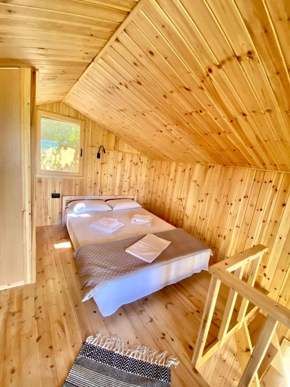 Nirikos Camping Spasmeni Vrisi الغرفة الصورة